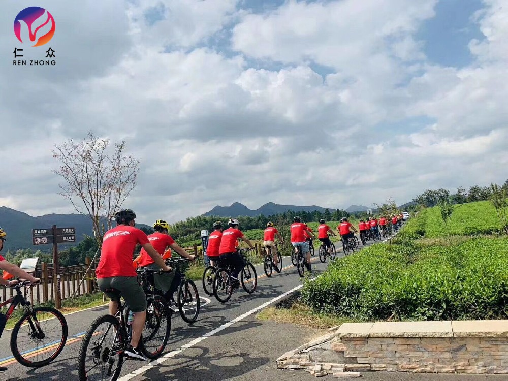 戶外拓展訓(xùn)練中應(yīng)該注意什么？